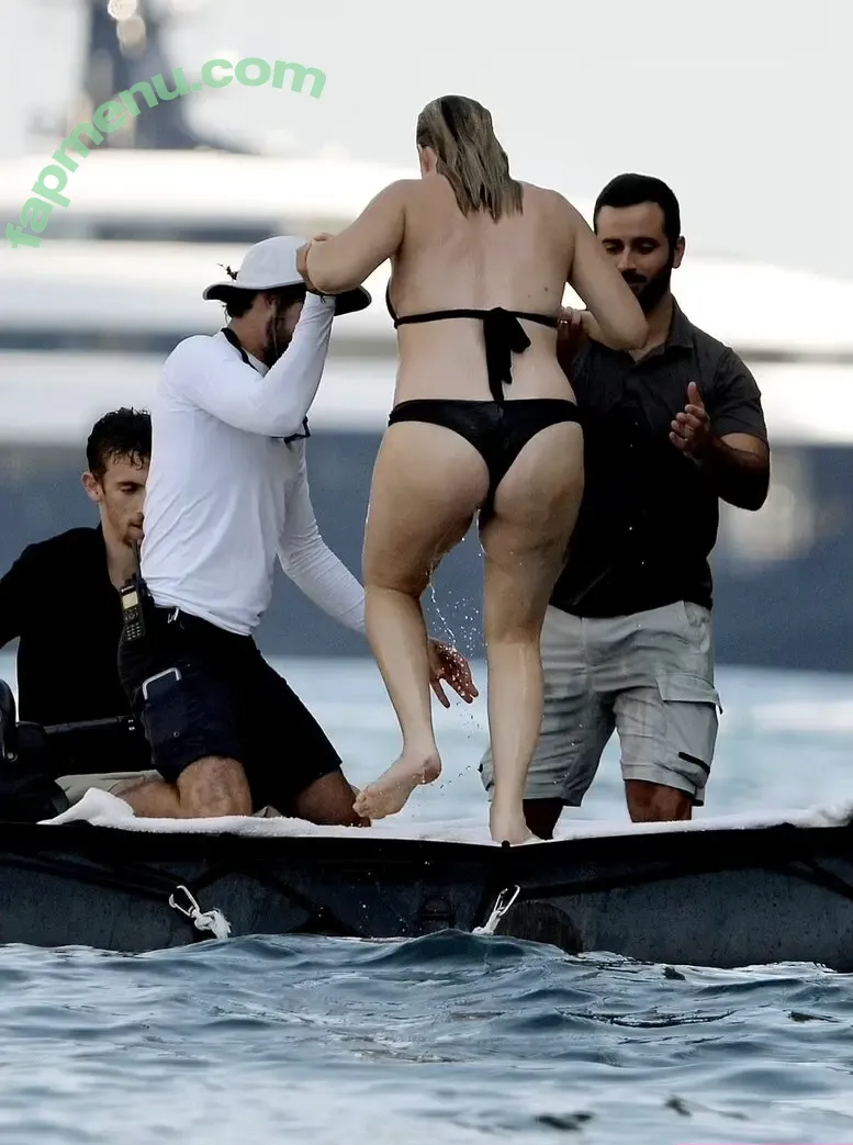 Margot Robbie nude photo #3094 (margotrobbie / margotrobbieofficial)