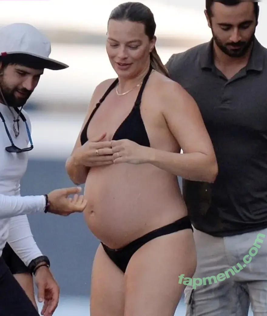 Margot Robbie nude photo #3095 (margotrobbie / margotrobbieofficial)