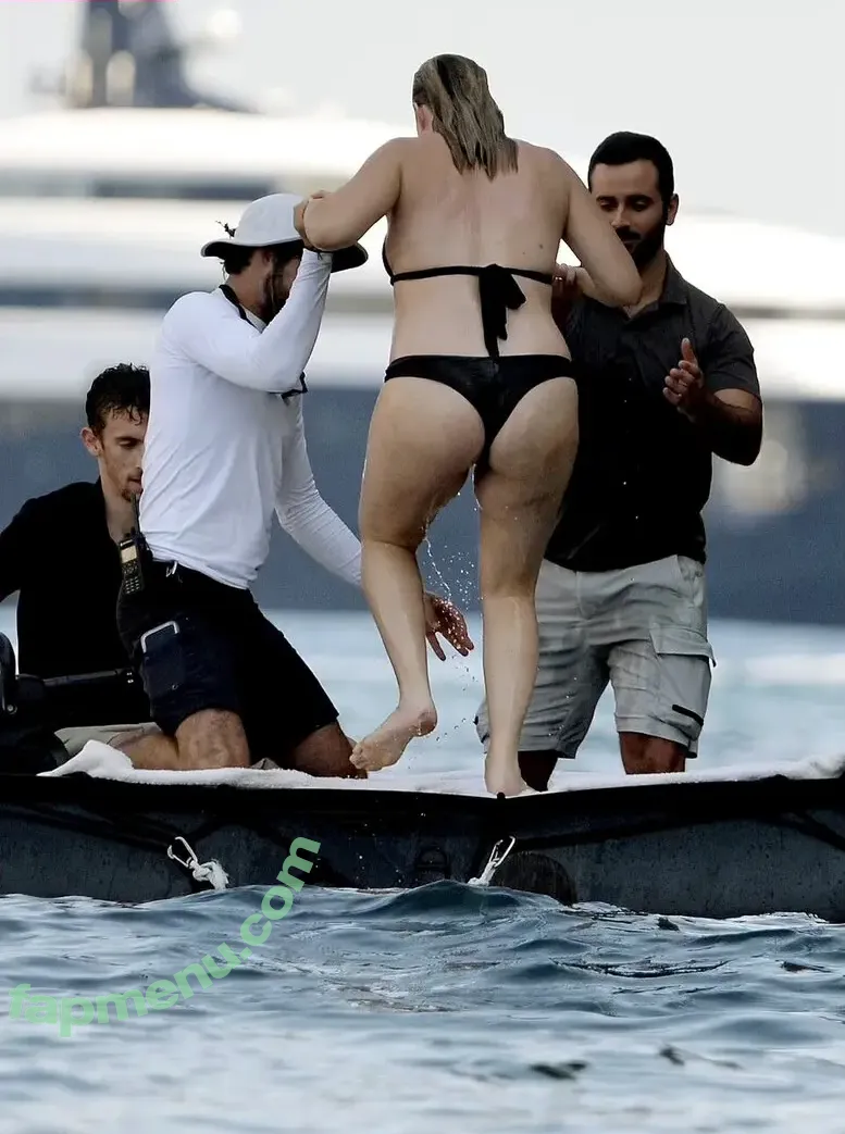 Margot Robbie nude photo #3098 (margotrobbie / margotrobbieofficial)