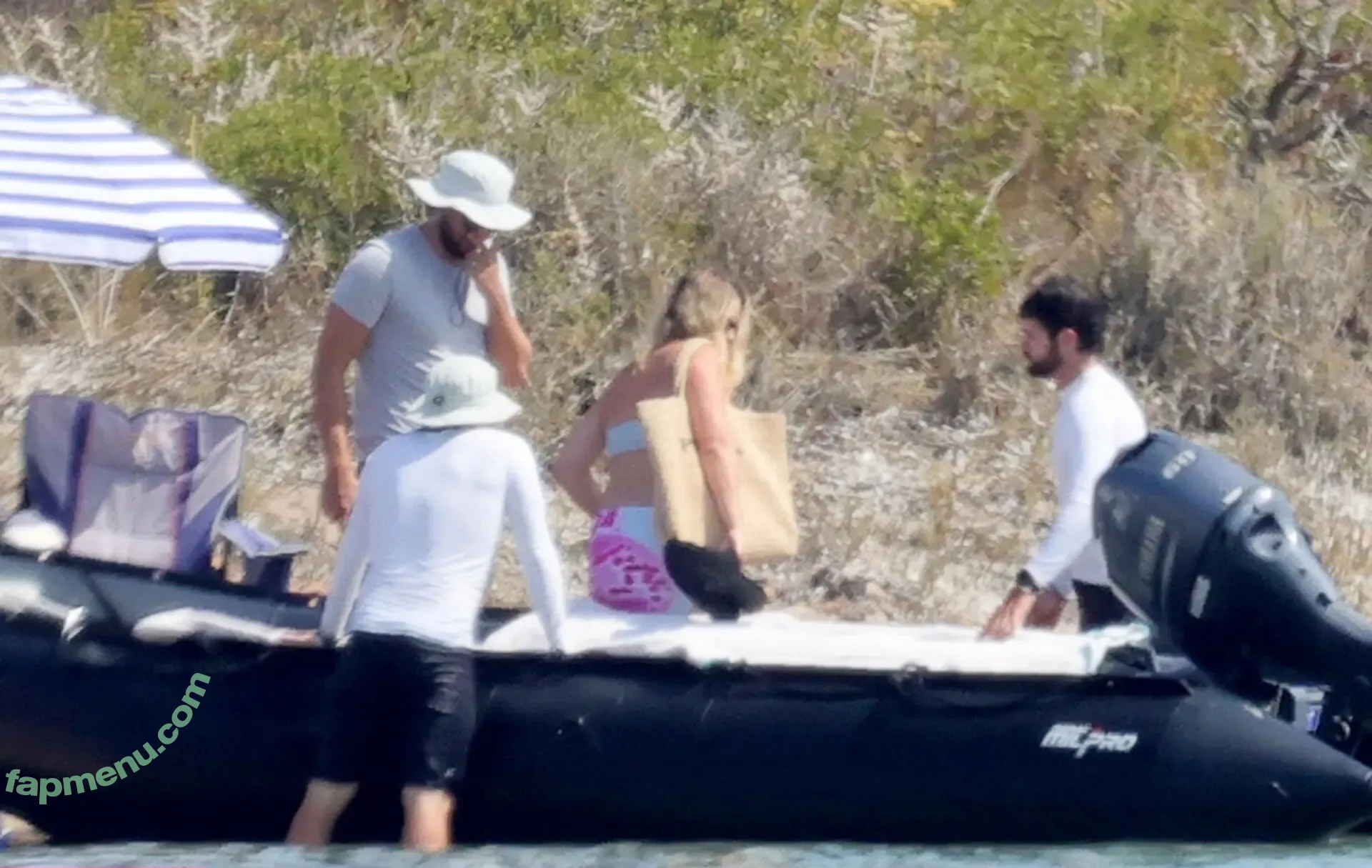 Margot Robbie nude photo #3105 (margotrobbie / margotrobbieofficial)