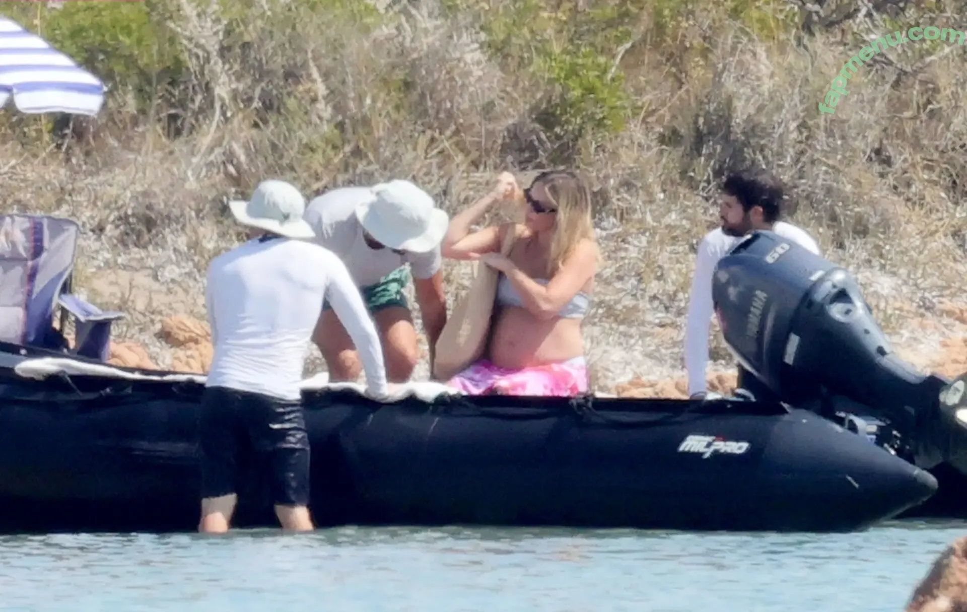 Margot Robbie nude photo #3109 (margotrobbie / margotrobbieofficial)