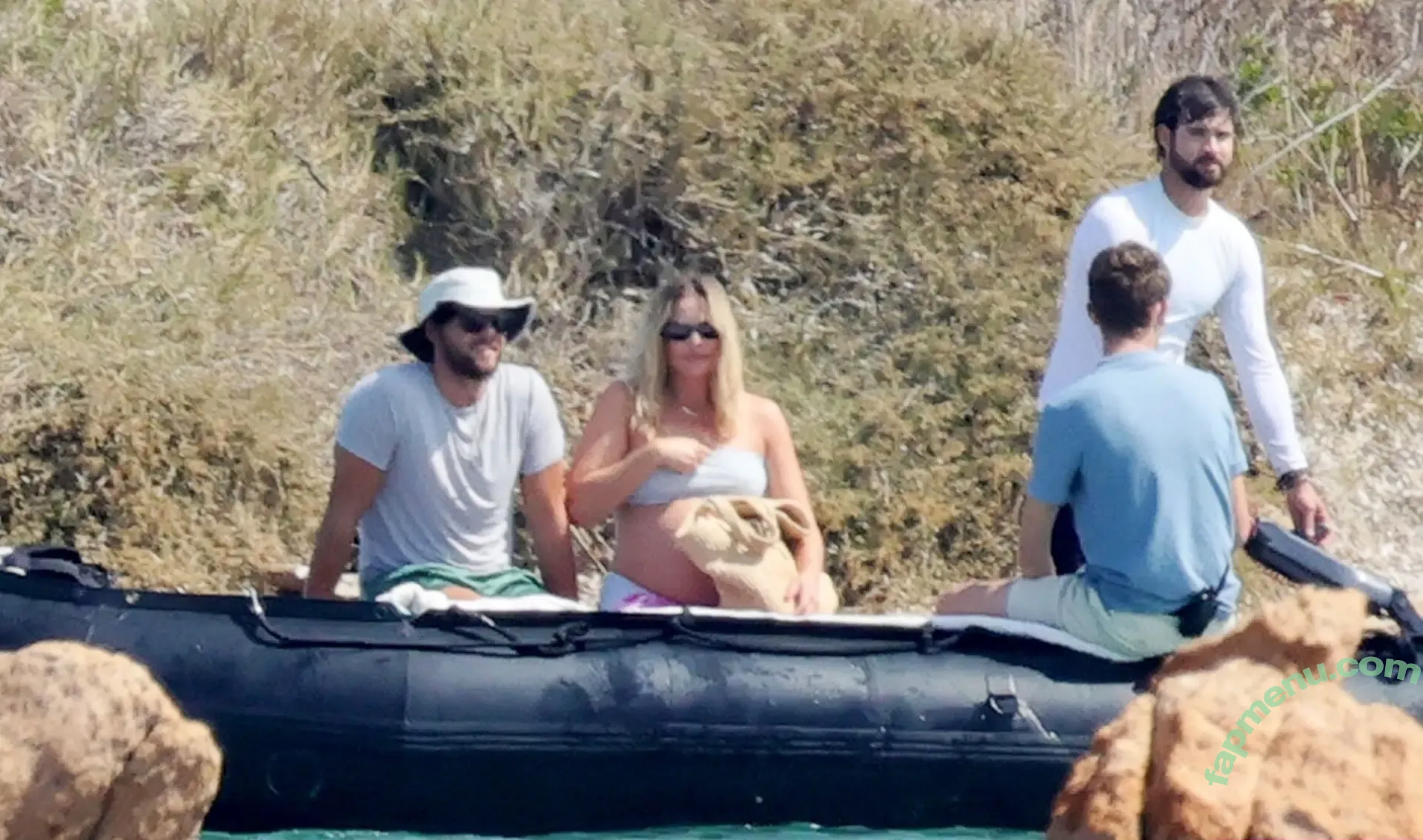 Margot Robbie nude photo #3114 (margotrobbie / margotrobbieofficial)