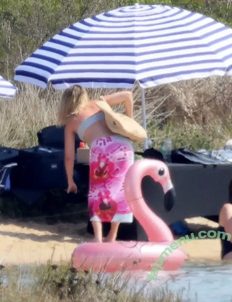 Margot Robbie nude photo #3126 (margotrobbie / margotrobbieofficial)