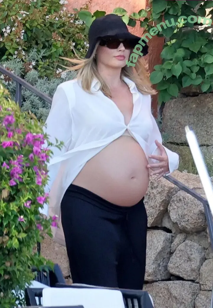 Margot Robbie nude photo #3127 (margotrobbie / margotrobbieofficial)