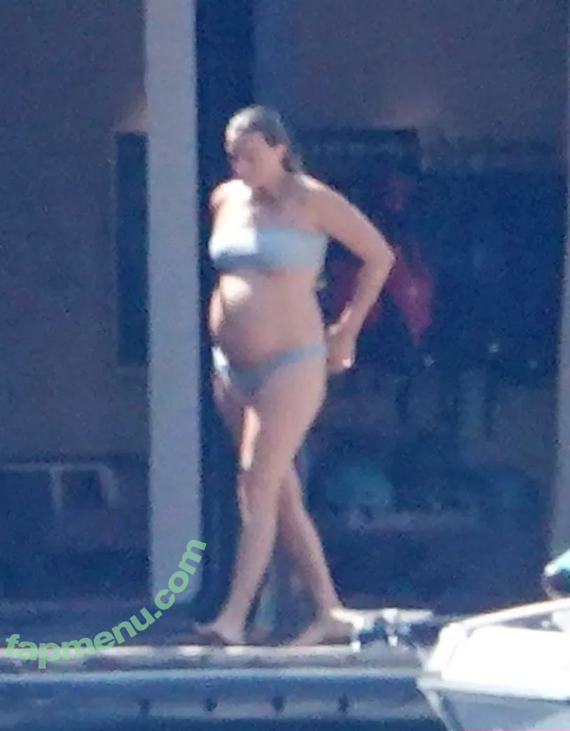 Margot Robbie nude photo #3137 (margotrobbie / margotrobbieofficial)