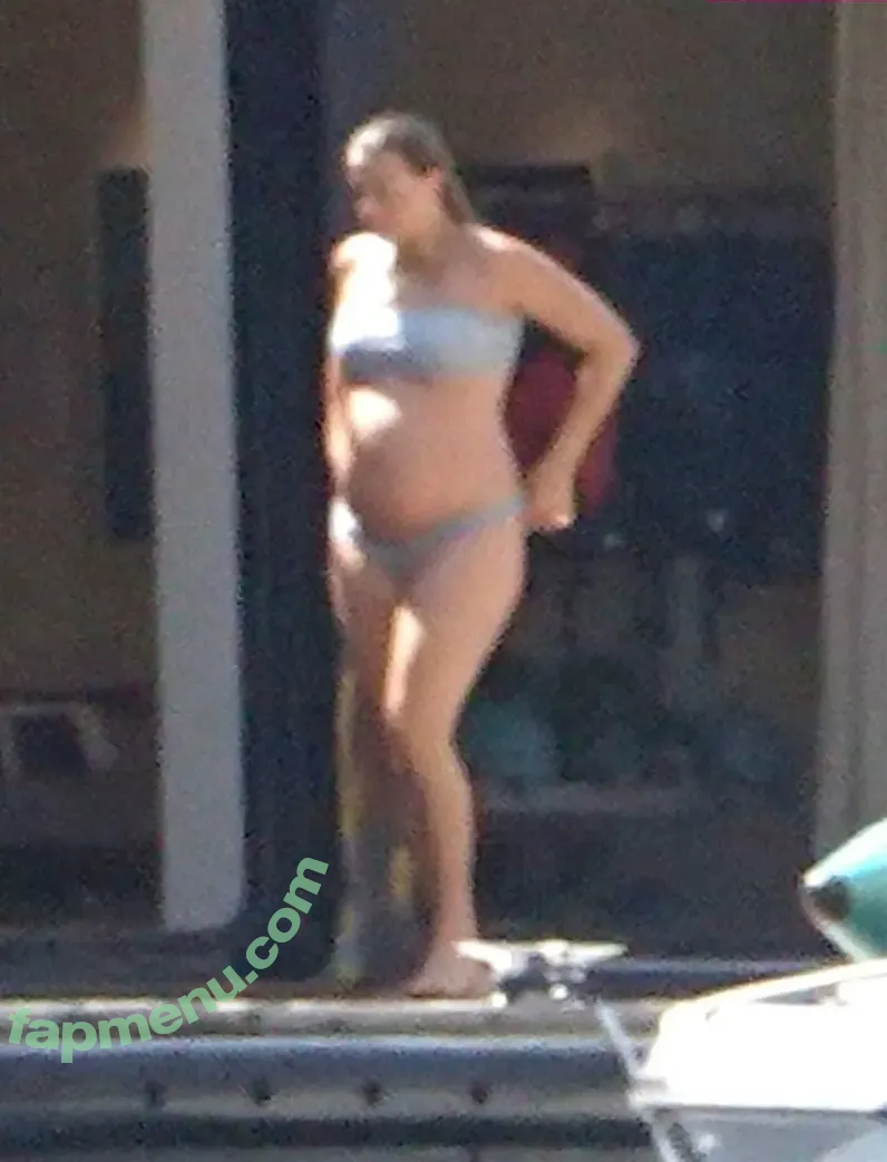 Margot Robbie nude photo #3141 (margotrobbie / margotrobbieofficial)