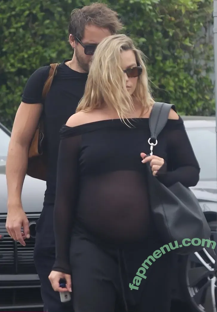 Margot Robbie nude photo #3196 (margotrobbie / margotrobbieofficial)