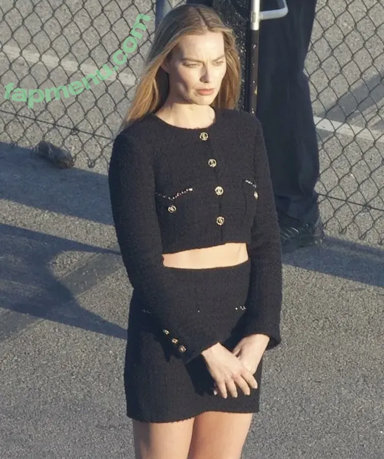 Margot Robbie nude photo #3531 (margotrobbie / margotrobbieofficial)