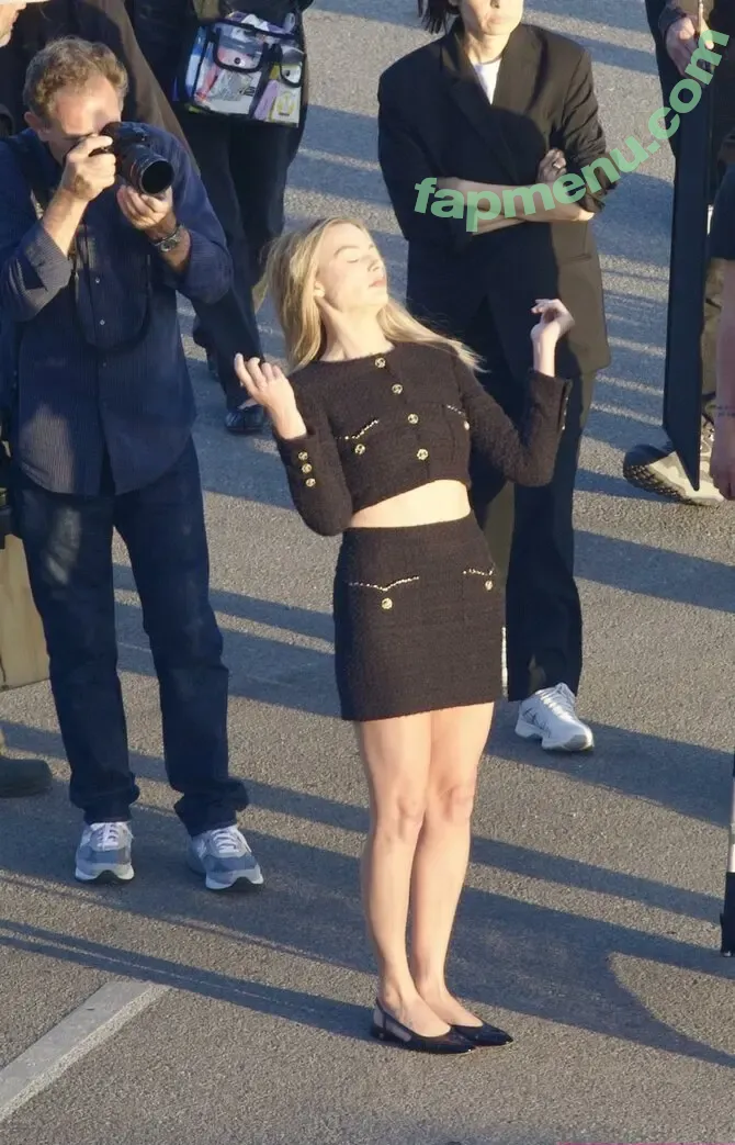 Margot Robbie nude photo #3545 (margotrobbie / margotrobbieofficial)