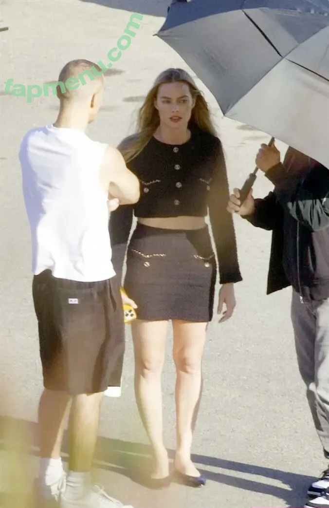 Margot Robbie nude photo #3556 (margotrobbie / margotrobbieofficial)