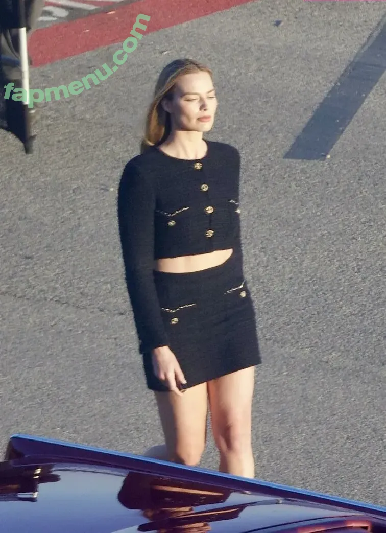 Margot Robbie nude photo #3574 (margotrobbie / margotrobbieofficial)