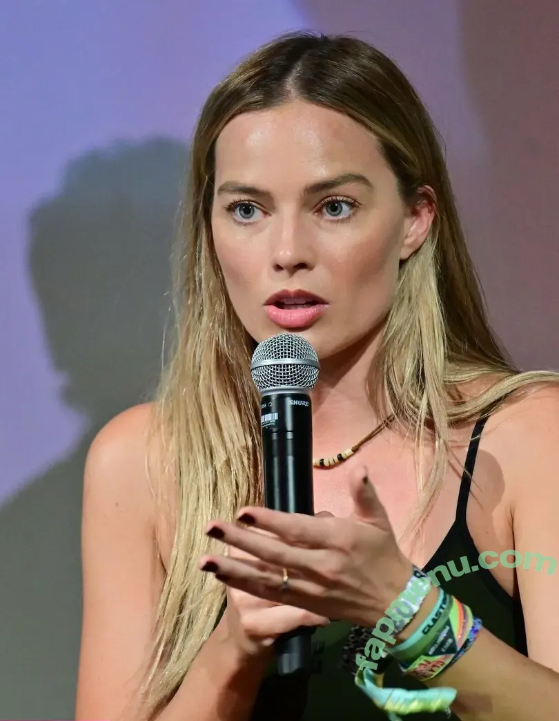Margot Robbie nude photo #3609 (margotrobbie / margotrobbieofficial)
