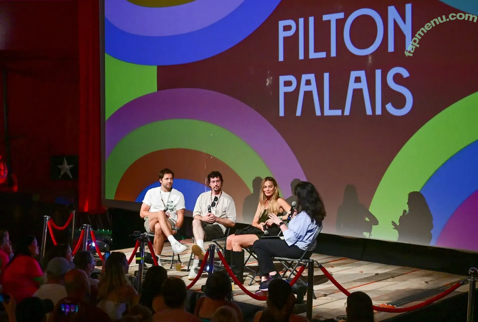 Margot Robbie nude photo #3613 (margotrobbie / margotrobbieofficial)