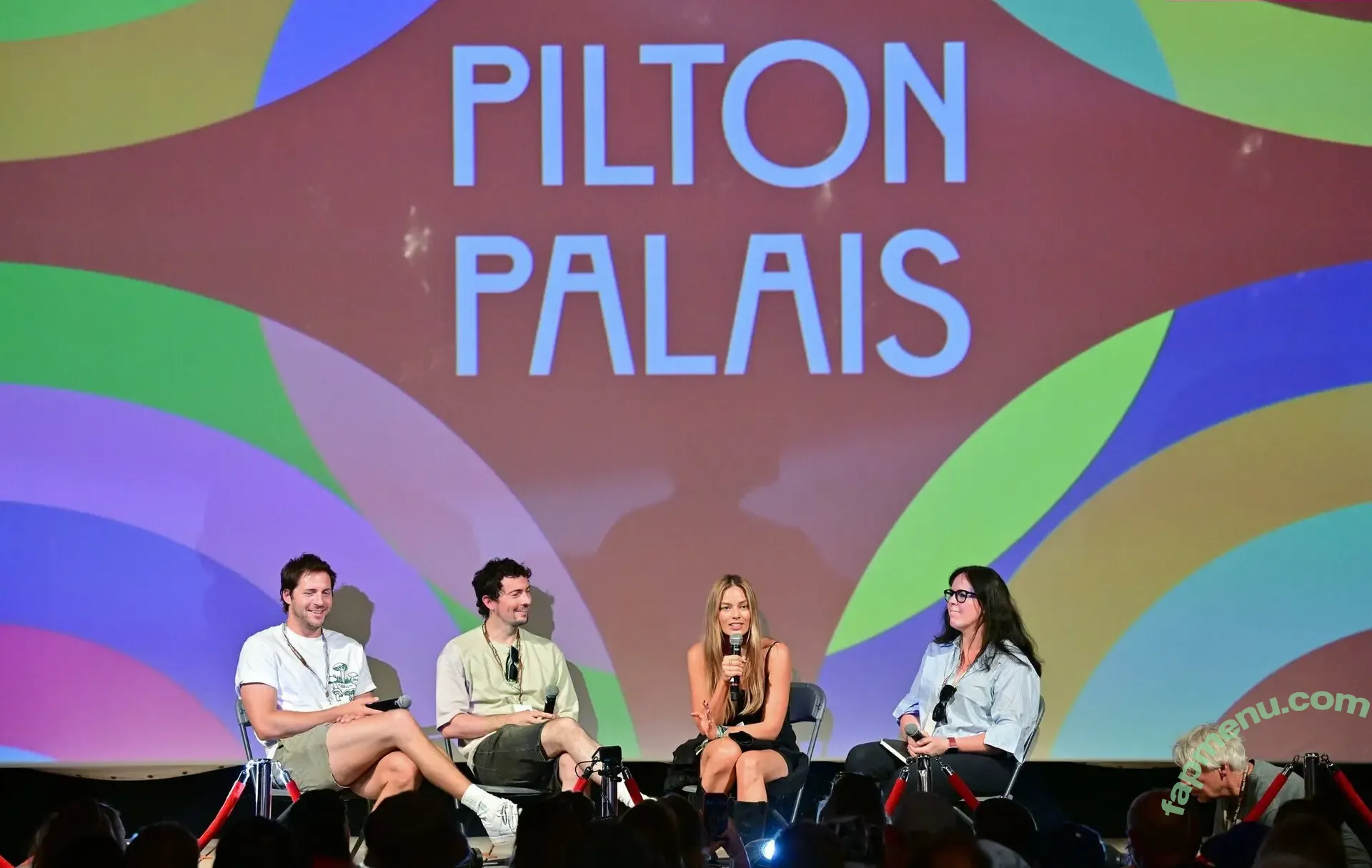 Margot Robbie nude photo #3614 (margotrobbie / margotrobbieofficial)