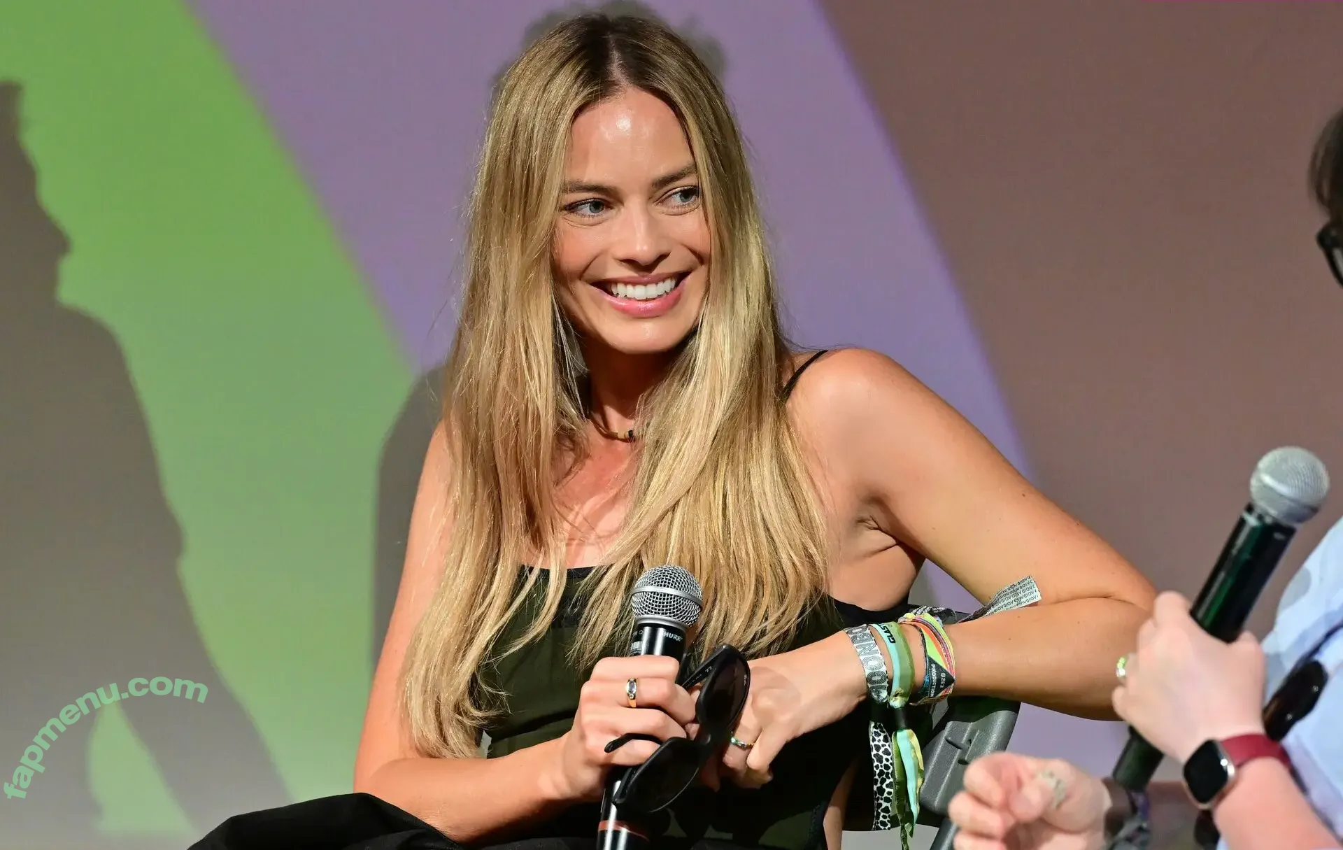 Margot Robbie nude photo #3628 (margotrobbie / margotrobbieofficial)