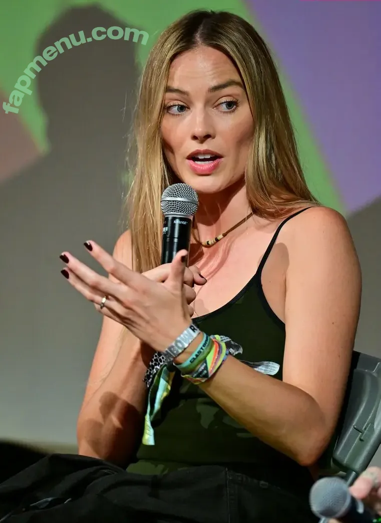 Margot Robbie nude photo #3629 (margotrobbie / margotrobbieofficial)