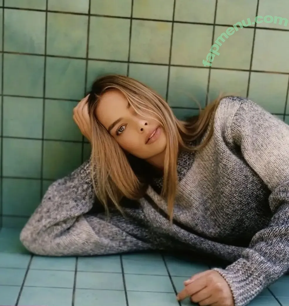 Margot Robbie nude photo #3673 (margotrobbie / margotrobbieofficial)