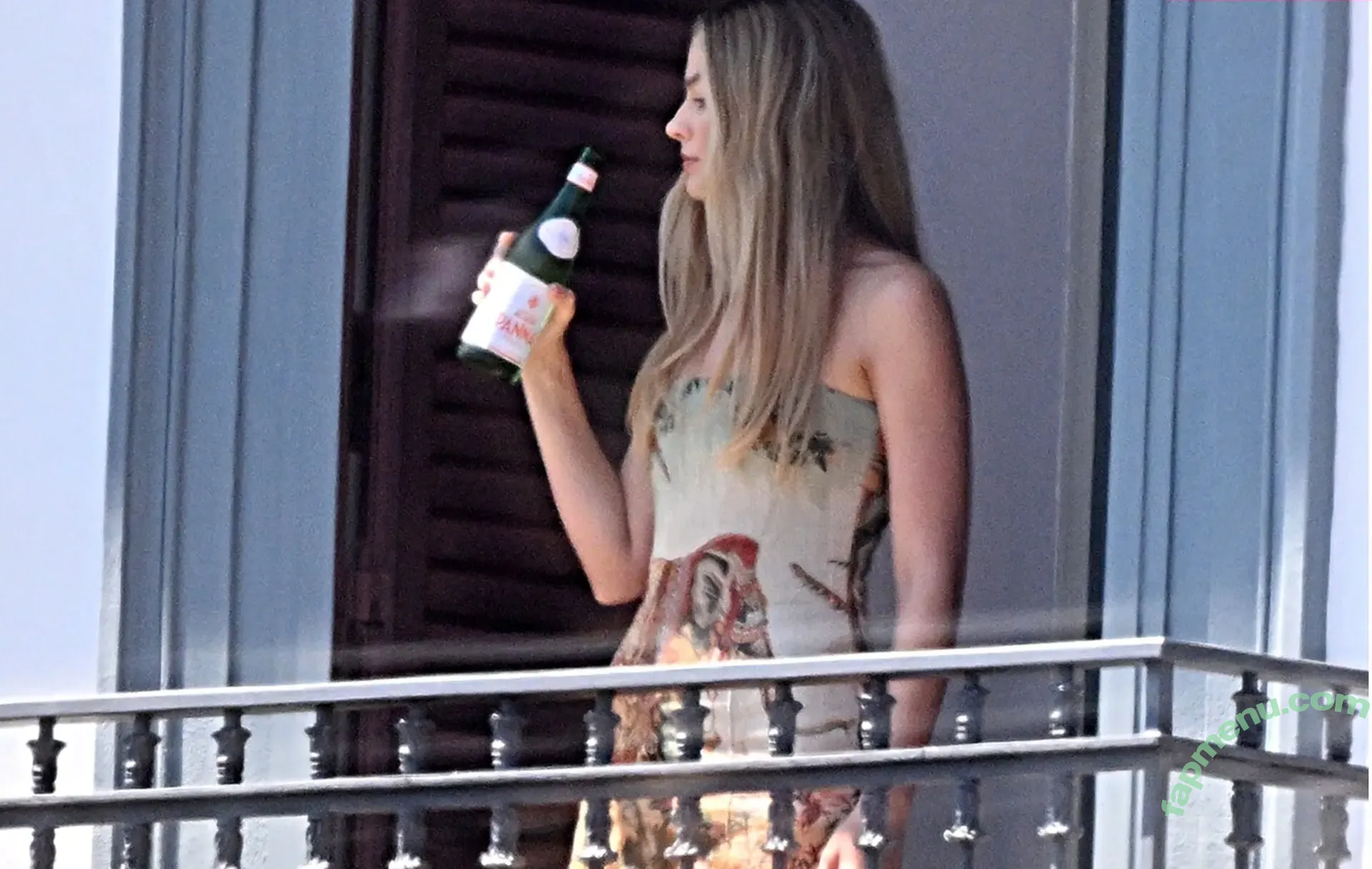 Margot Robbie nude photo #3735 (margotrobbie / margotrobbieofficial)