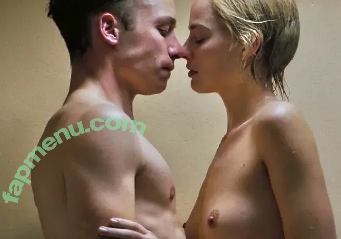 Margot Robbie nude photo #3879 (margotrobbie / margotrobbieofficial)