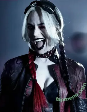 Margot Robbie / margotrobbieofficial nude photo #4076