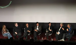 Margot Robbie / margotrobbieofficial nude photo #4106