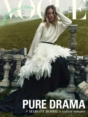 Margot Robbie / margotrobbie / margotrobbieofficial nude photo #4128