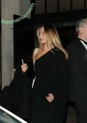 Margot Robbie / margotrobbie / margotrobbieofficial nude photo #4149