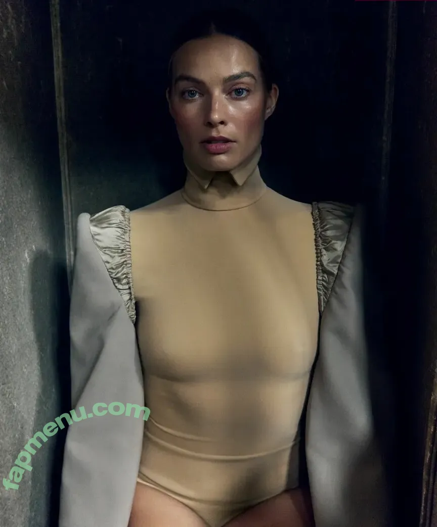 Margot Robbie nude photo #4118 (margotrobbie / margotrobbieofficial)