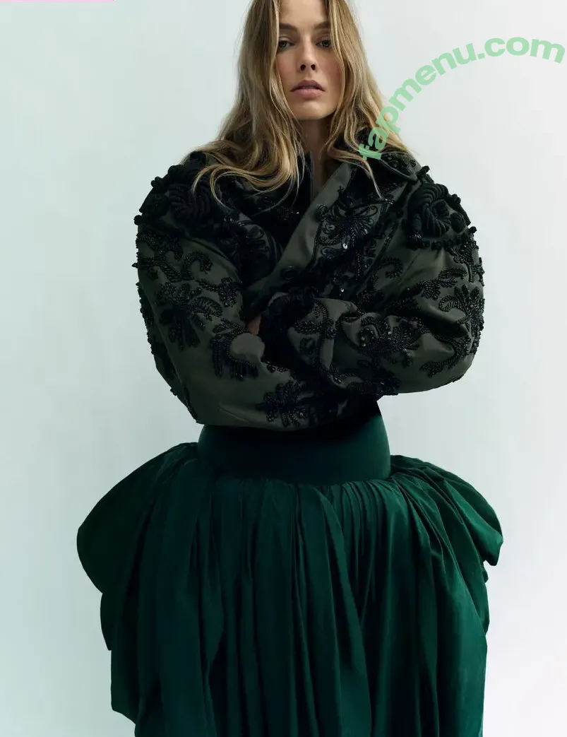 Margot Robbie nude photo #4124 (margotrobbie / margotrobbieofficial)