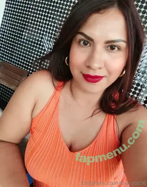 margot06 / margotrobbieofficial nude photo #0022