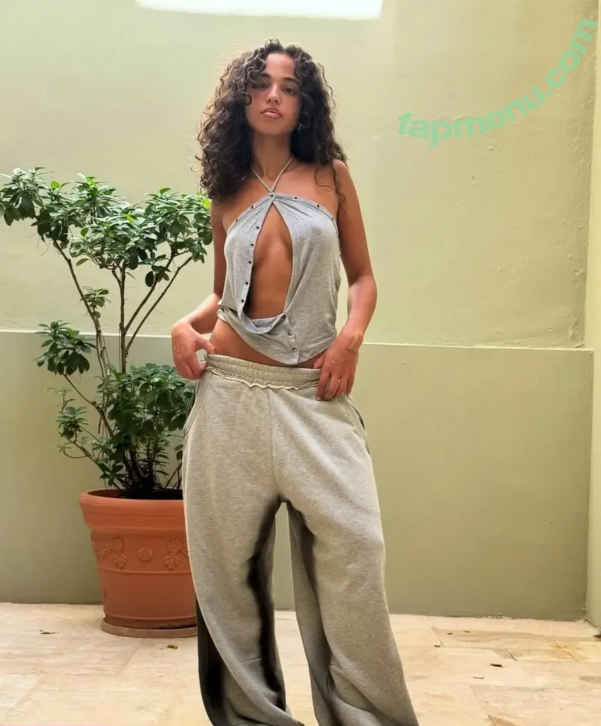 María Isabel nude photo #0031 (mariaisabel / mariaisabel_022)