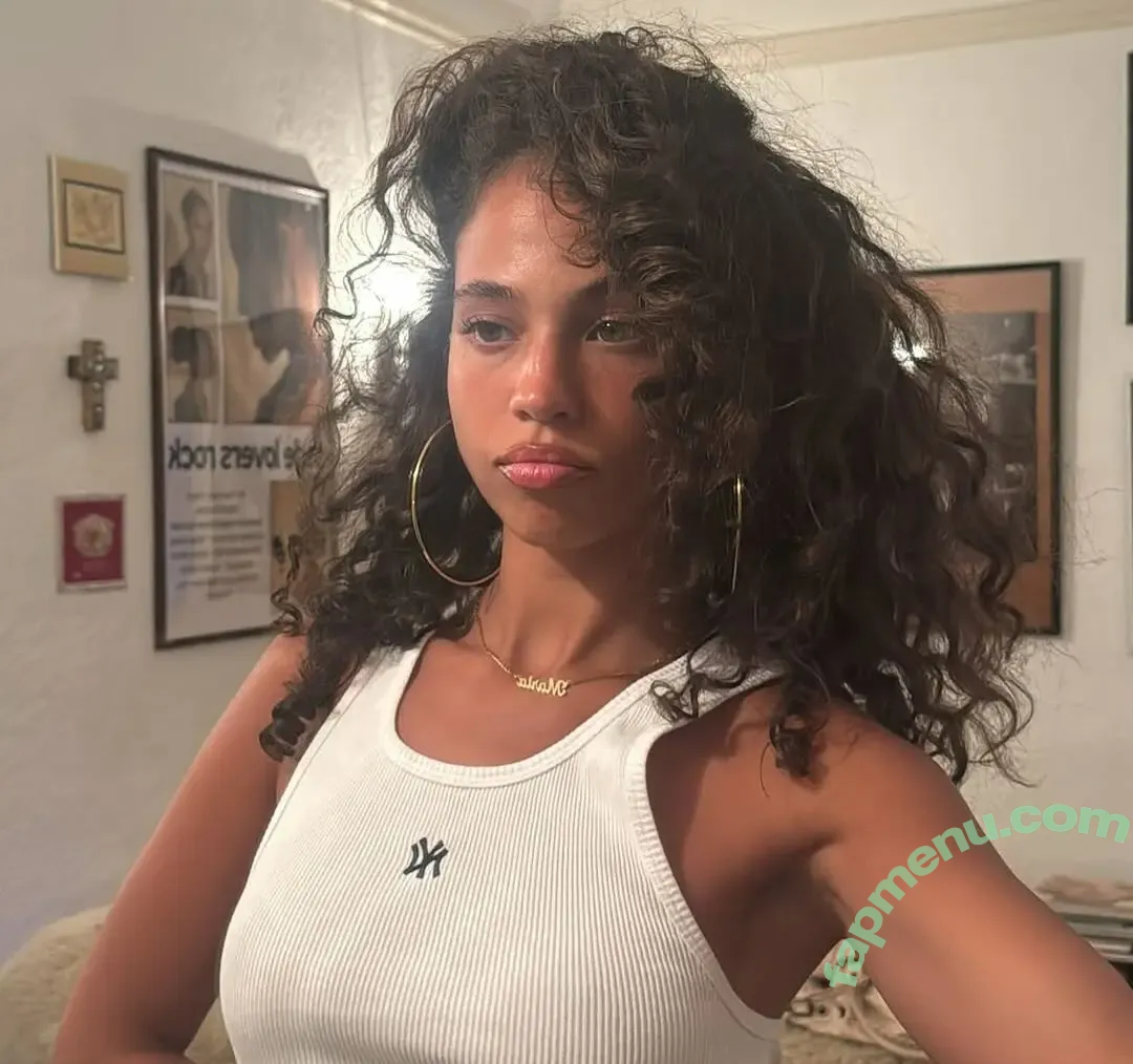 María Isabel nude photo #0048 (mariaisabel / mariaisabel_022)