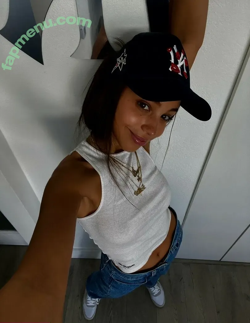 María Isabel nude photo #0073 (mariaisabel / mariaisabel_022)