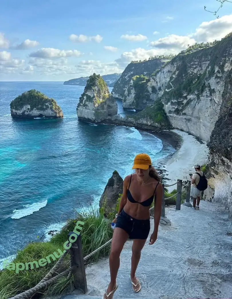 Mari Araripe nude photo #0033 (mari.araripe)