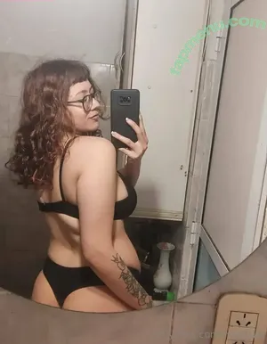 mari018 / __mari_018 nude photo #0054