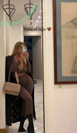 Maria Arreghini / Marysplaceshow / mariiia / meriarreghini nude photo #0956