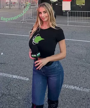 Maria Arreghini / Marysplaceshow / mariiia / meriarreghini nude photo #0957