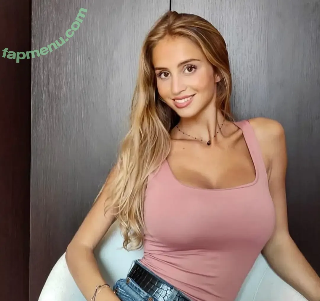 Maria Arreghini nude photo #0975 (Marysplaceshow / mariiia / meriarreghini)