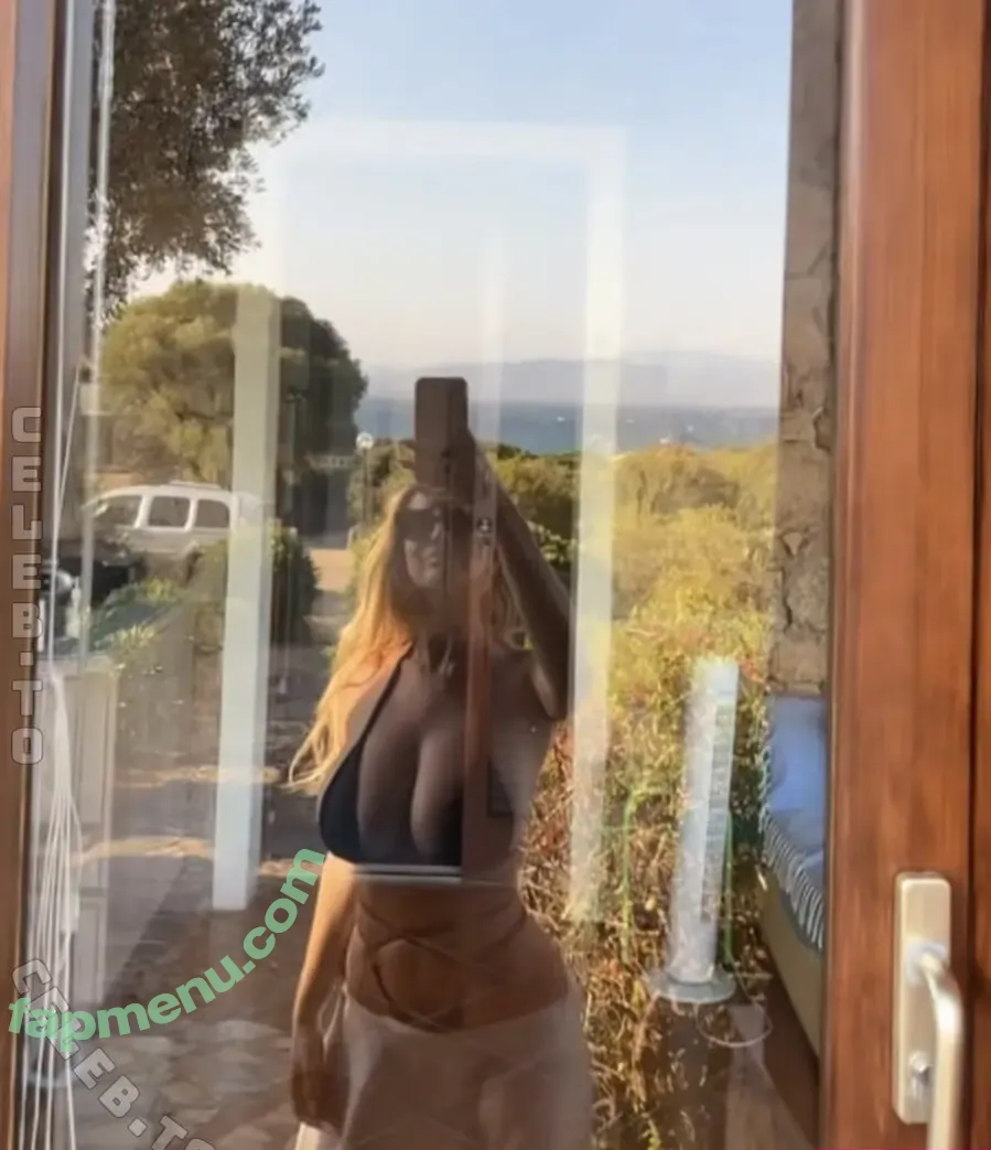 Maria Arreghini nude photo #0997 (Marysplaceshow / mariiia / meriarreghini)