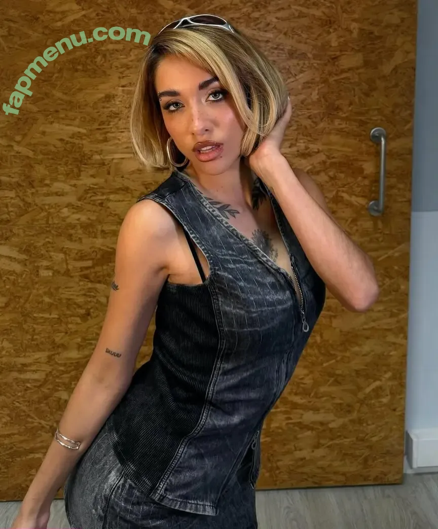 Maria Becerra nude photo #0095 (mariabecerra / u95023797)