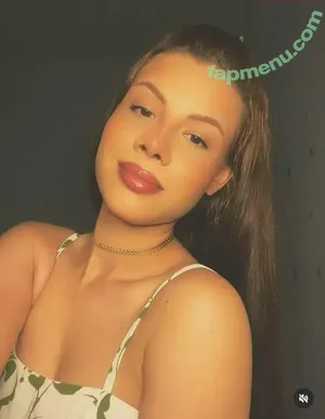 Maria Carolina / Maria_empinadinha / carolinadebourbon nude photo #0023