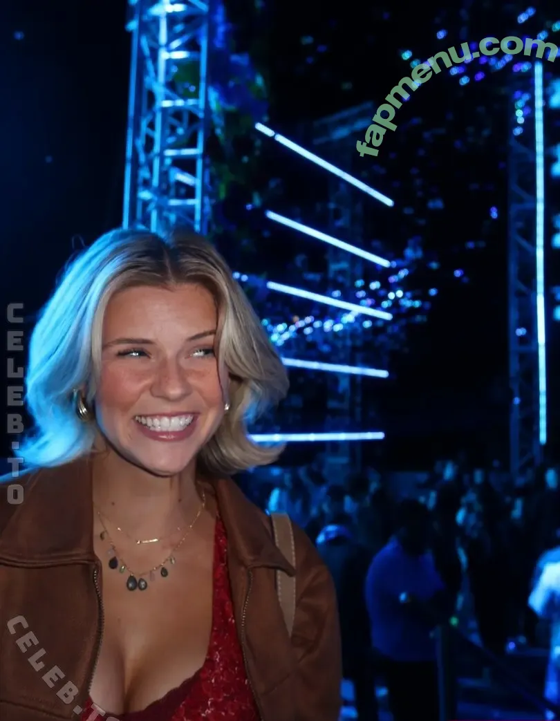 Maria Comstock nude photo #0060 (MariaComstock)