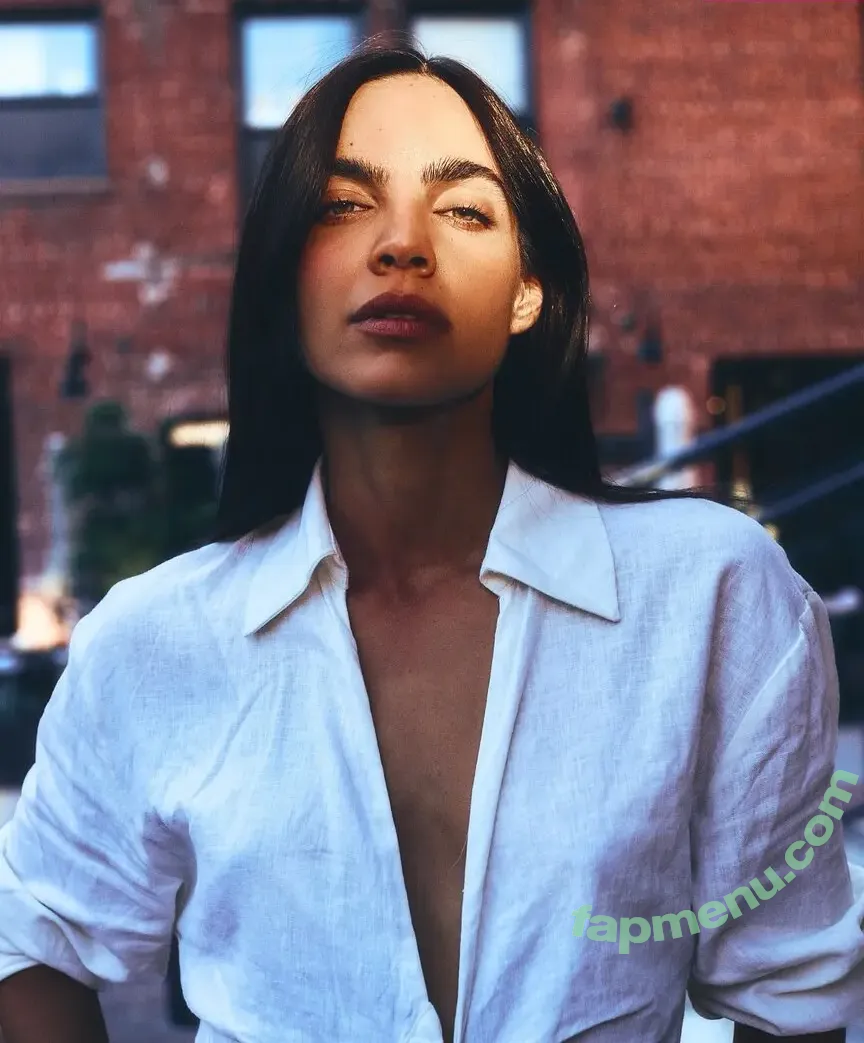 Maria Gabriela De Faria nude photo #0174 (thefaria)