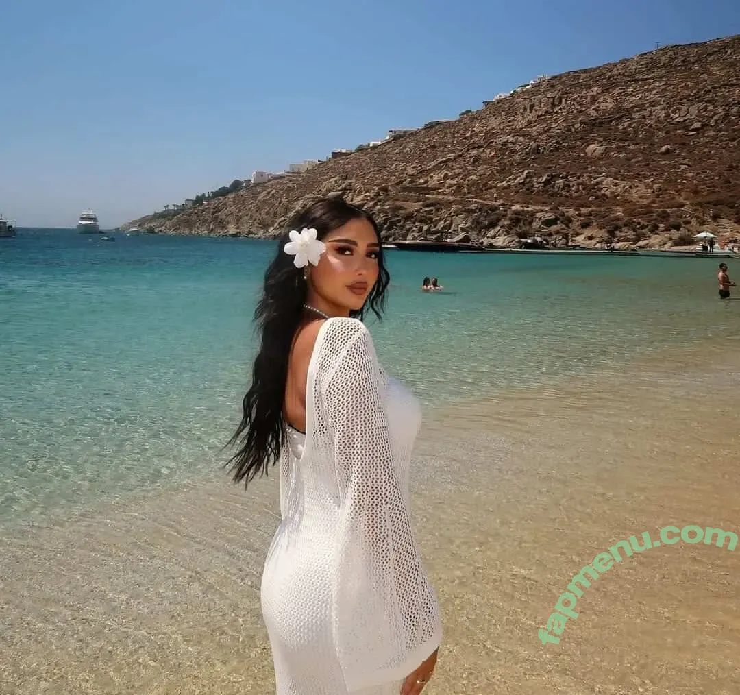 Maria Kimeh nude photo #0028 (maria.moaaz_)