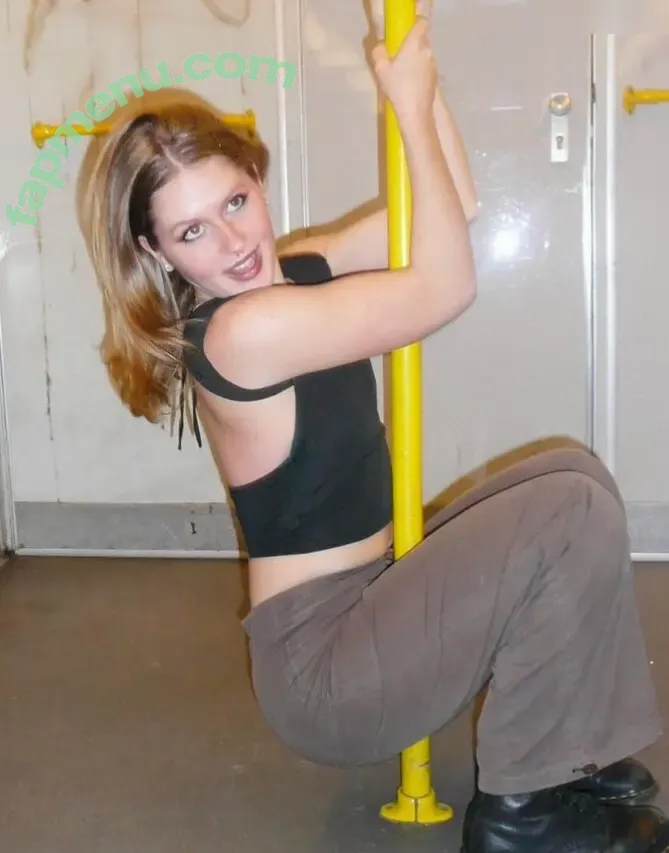 Maria.Ludovicaa nude photo #0002 (Maria.Ludovicaa)