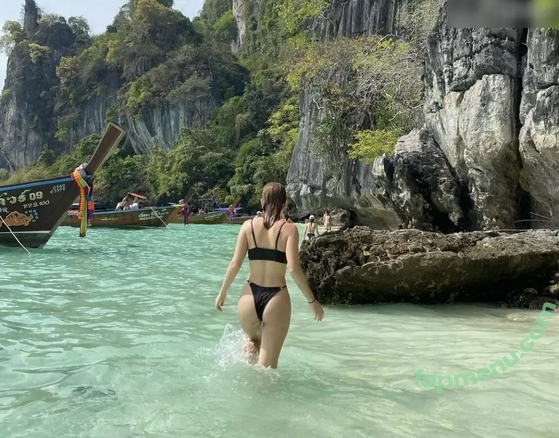 Maria.Ludovicaa nude photo #0027 (Maria.Ludovicaa)