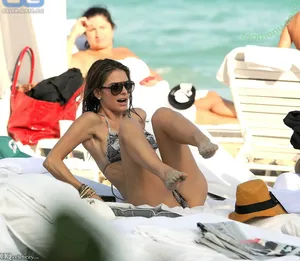 Maria Menounos / MenounosBooty / mariamenounos nude photo #0609