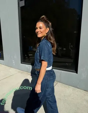 Maria Menounos / mariamenounos nude photo #0687