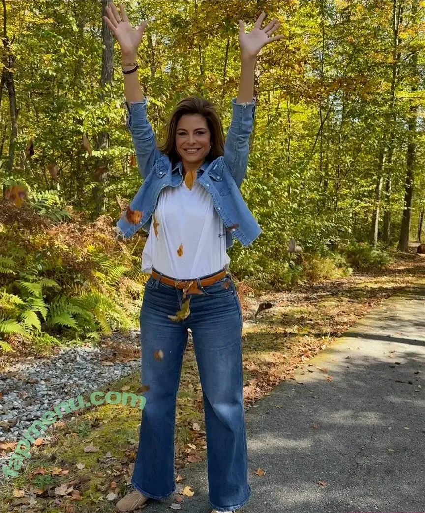 Maria Menounos nude photo #0666 (MenounosBooty / mariamenounos)