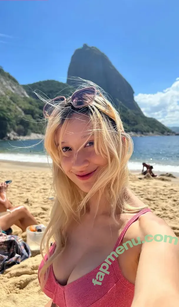 Maria Monteiro nude photo #0035 (MaryChii / marianamonteiro / mary_nikky / s2marychii)